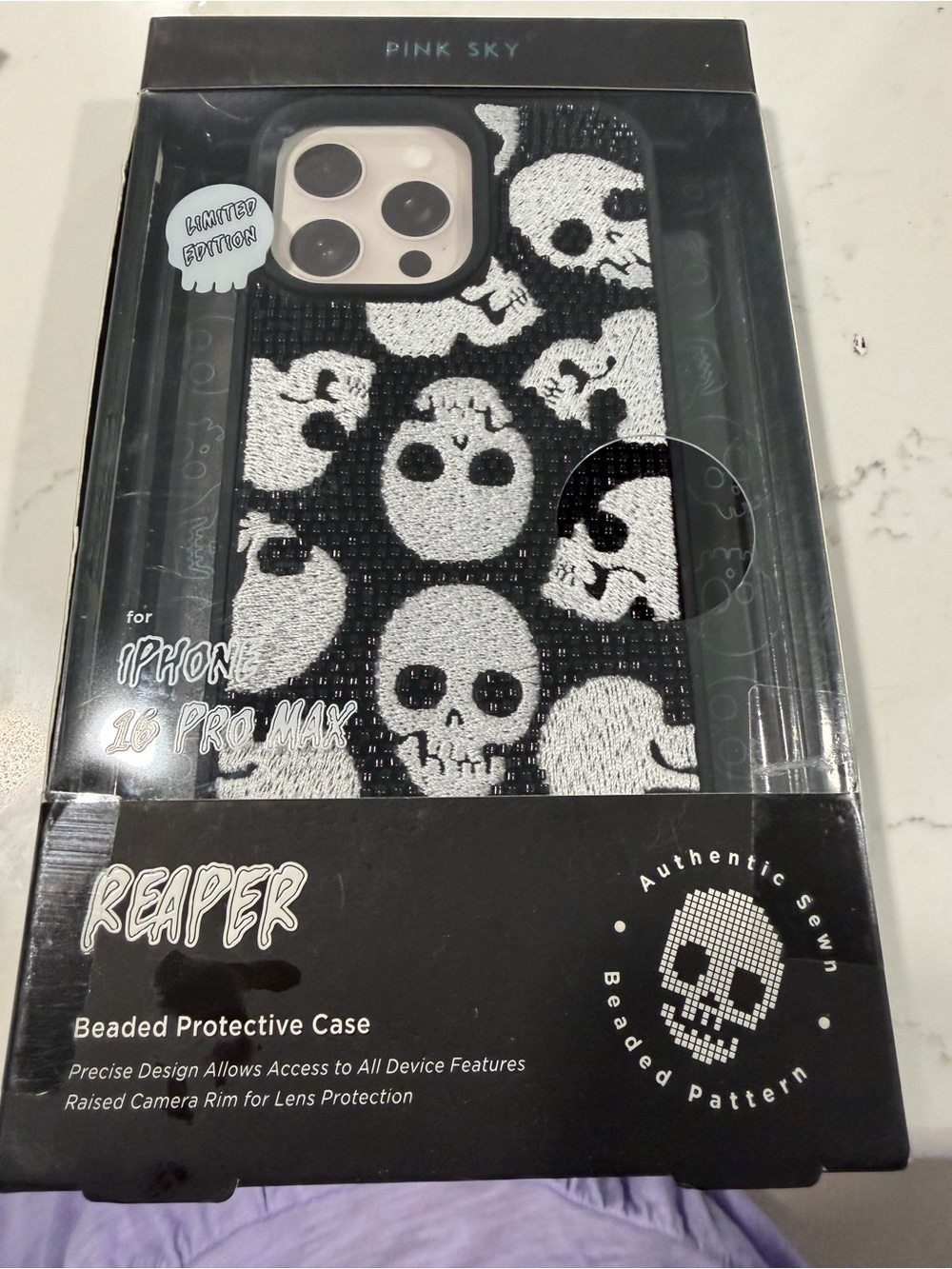 16 PRO MAX REAPER HALLOWEEN CASE